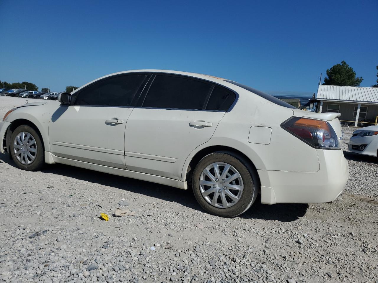 Nissan Altima Base