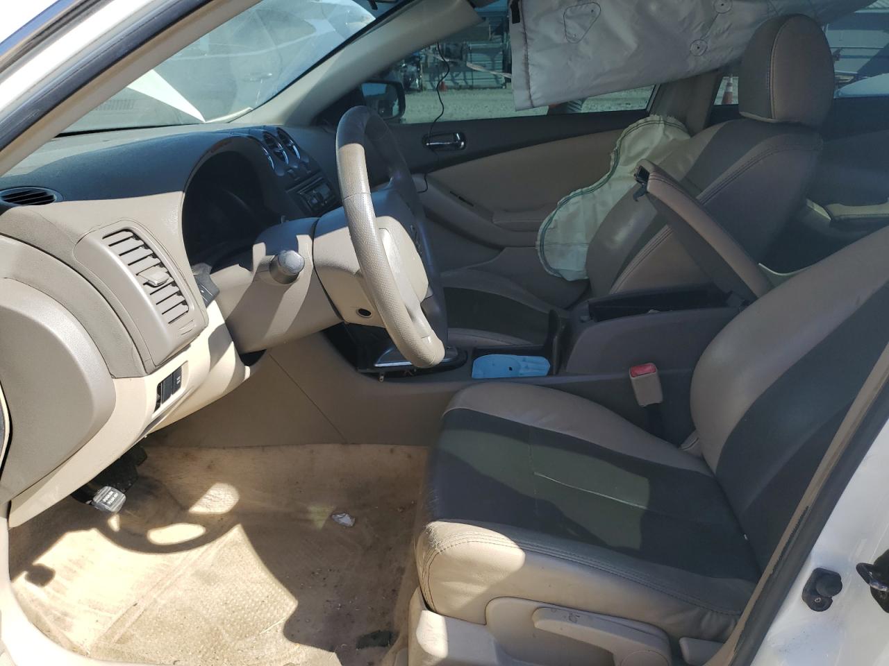 Nissan Altima Base