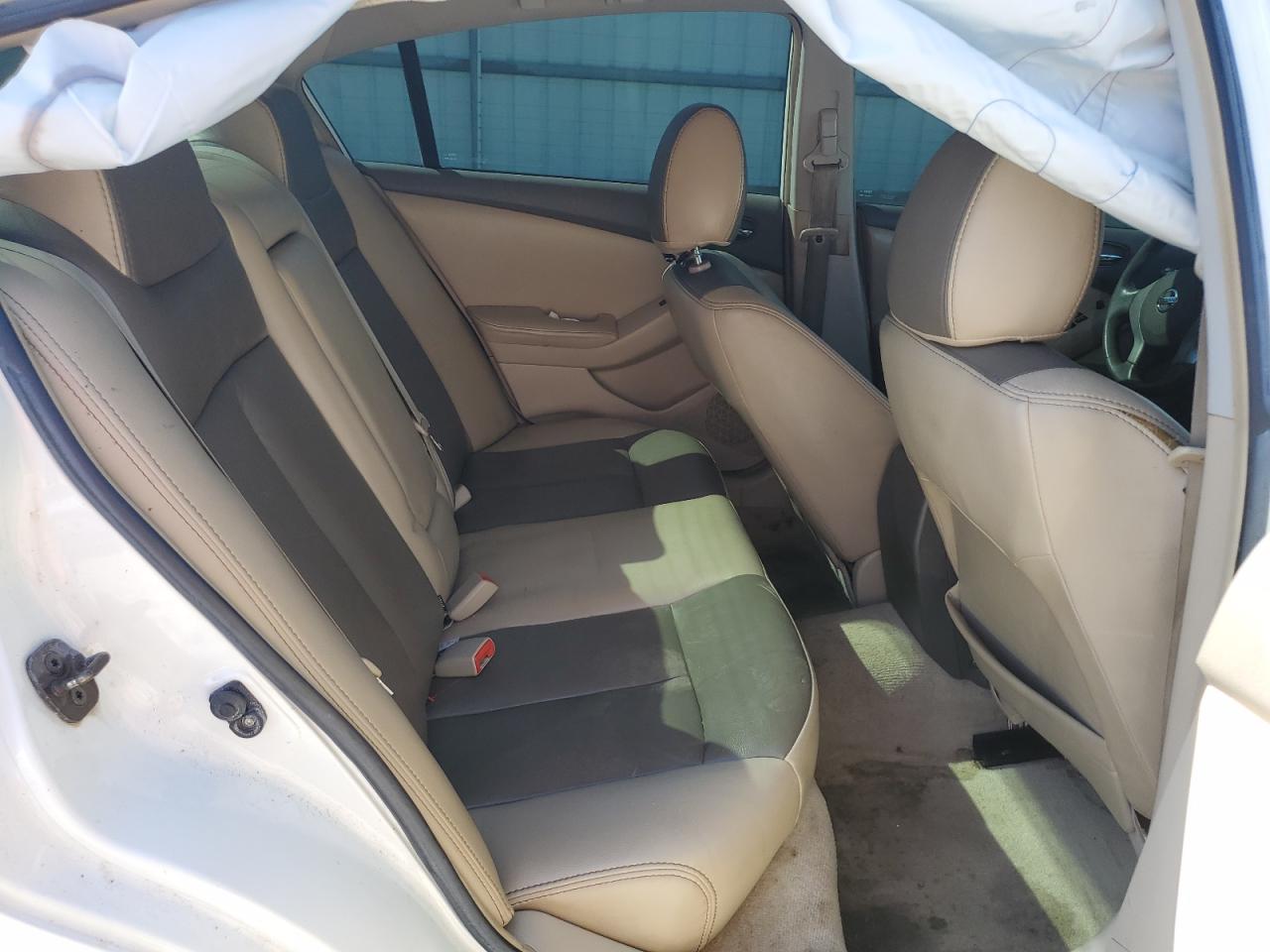 Nissan Altima Base