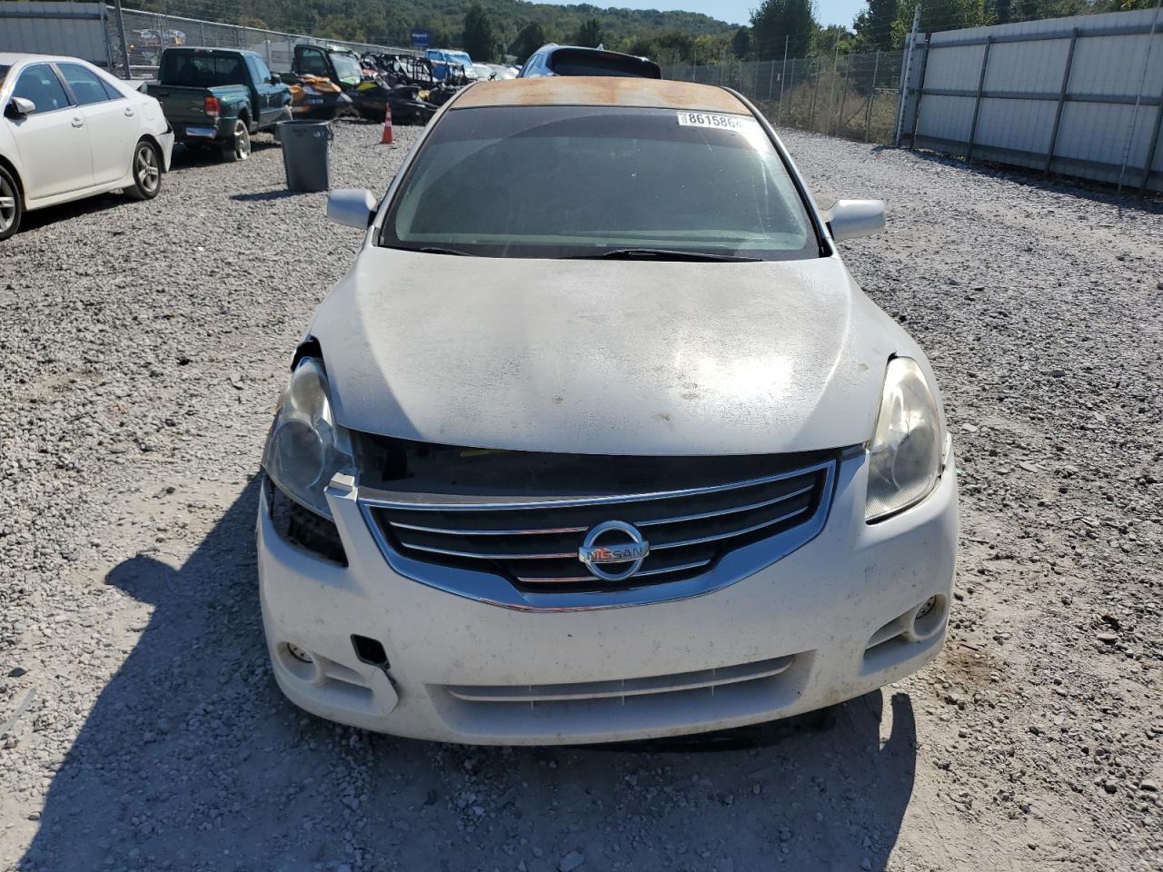 Nissan Altima Base