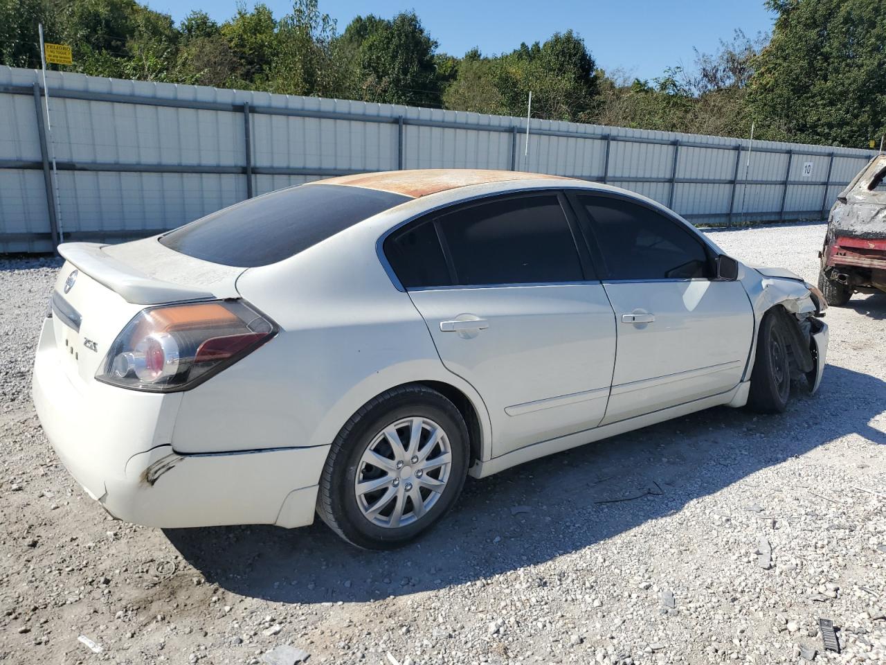 Nissan Altima Base