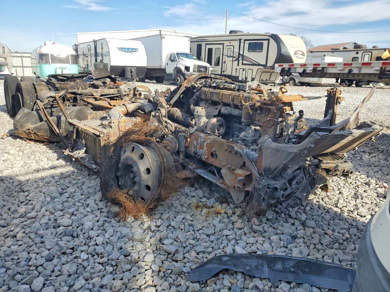 Salvage Freigliner Cascadia 126 Image