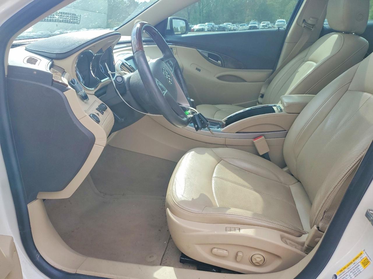 Buick LaCrosse Touring