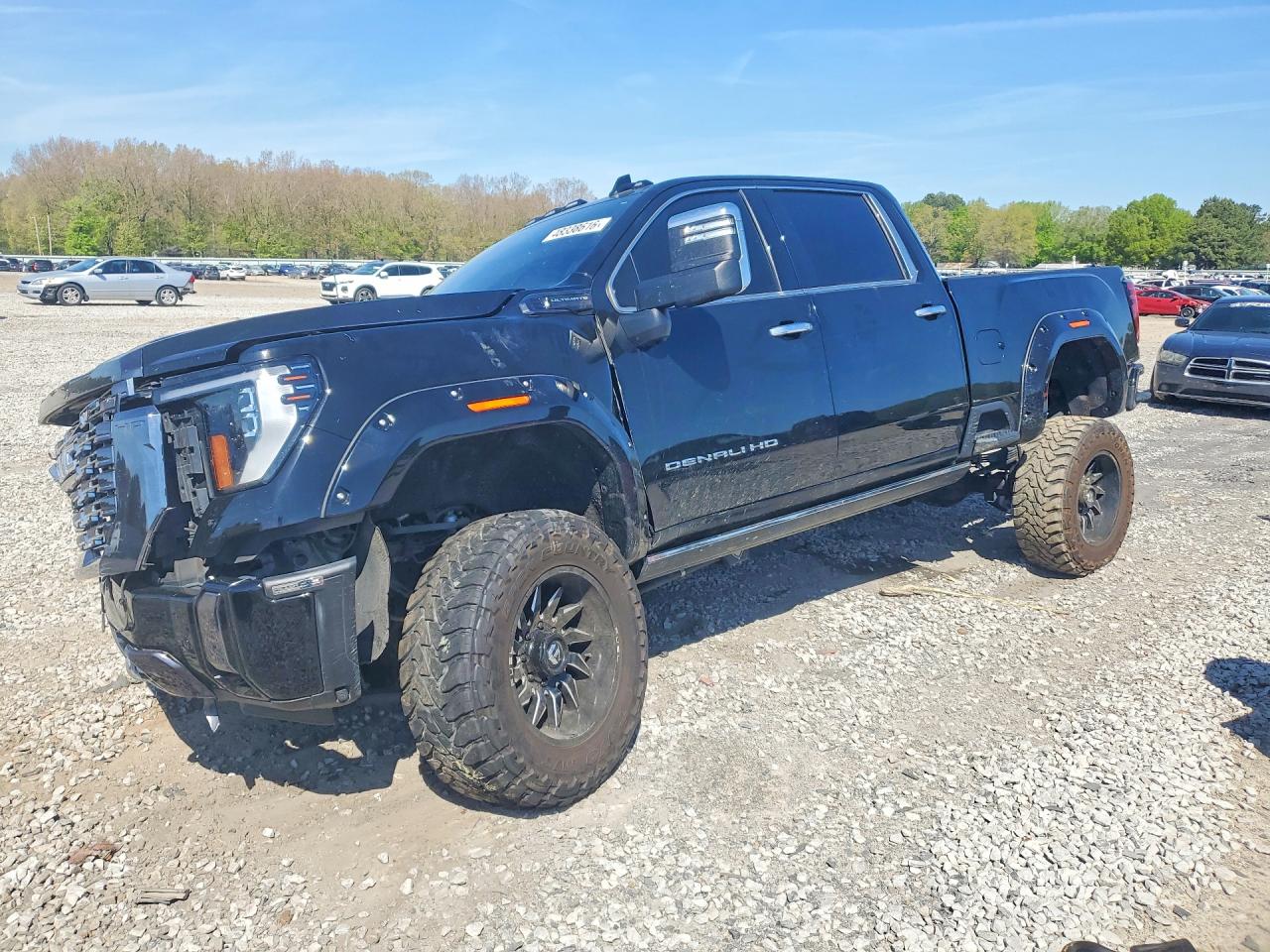 Salvage GMC Sierra Image