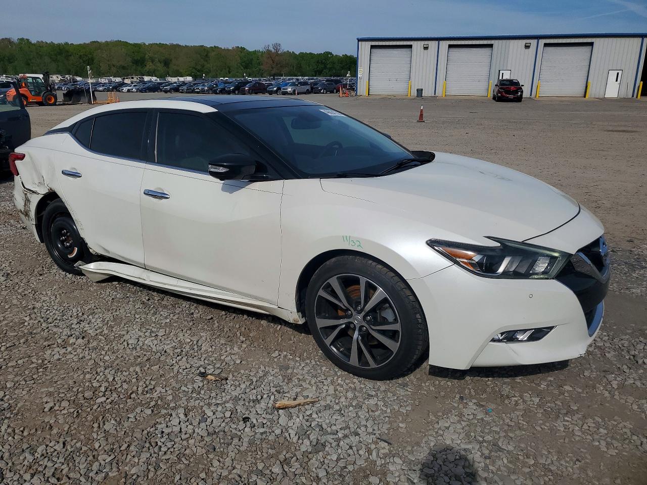 Nissan Maxima Platinum