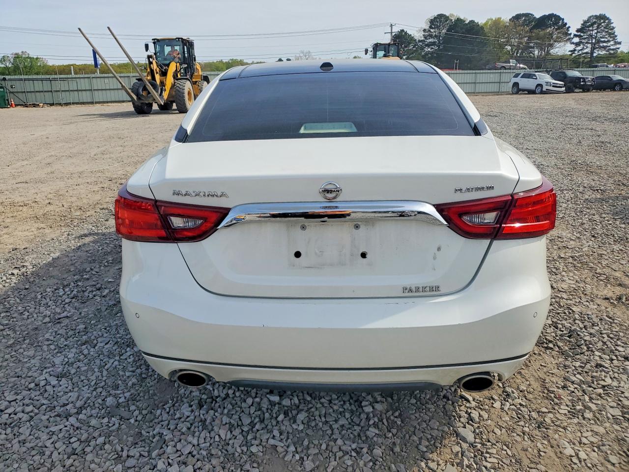 Nissan Maxima Platinum