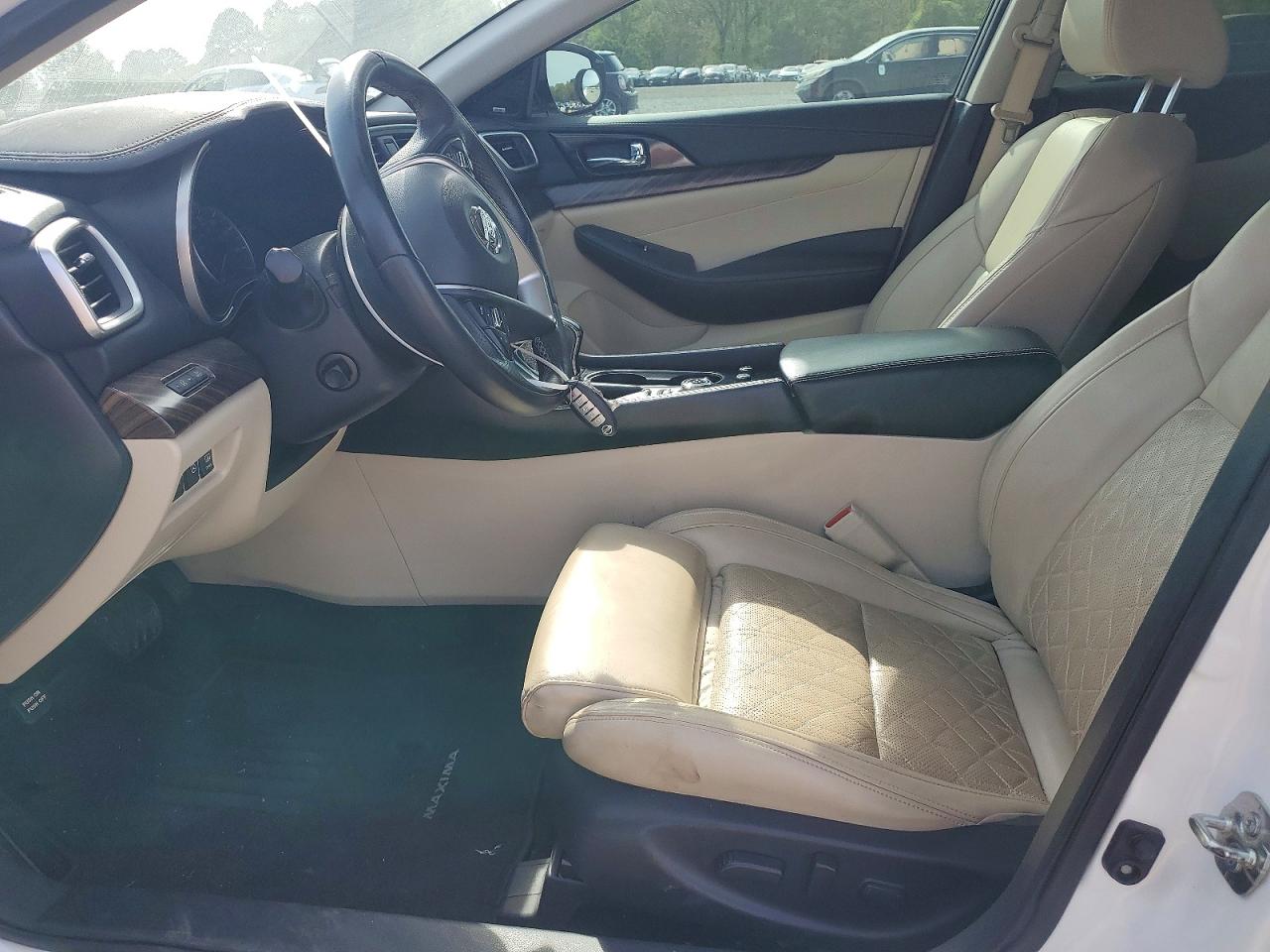 Nissan Maxima Platinum