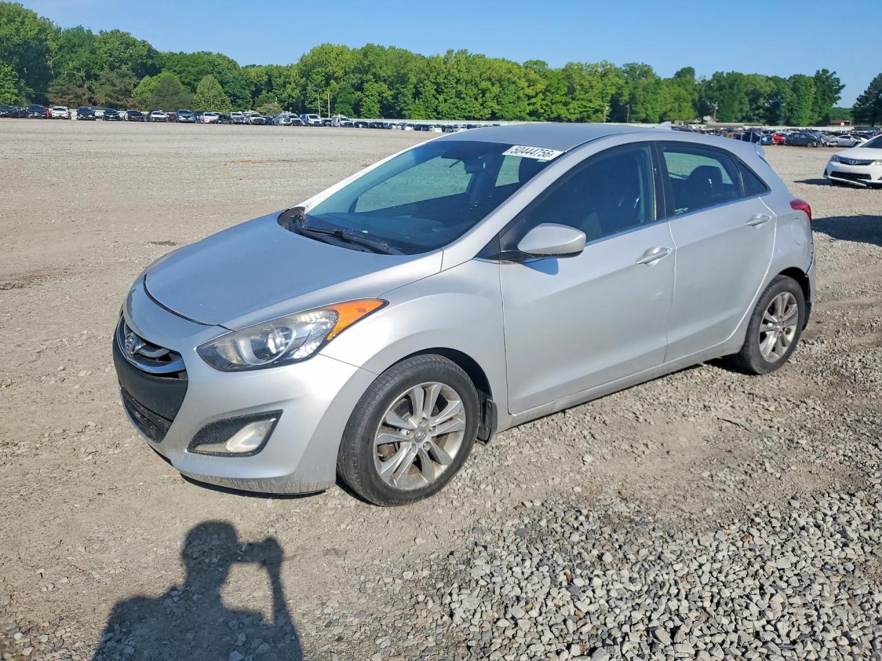 Salvage Hyundai ELANTRA Image