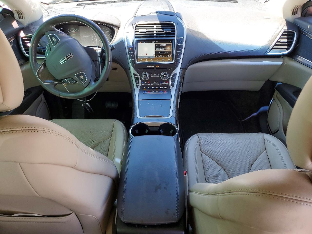 Lincoln MKX Reserve