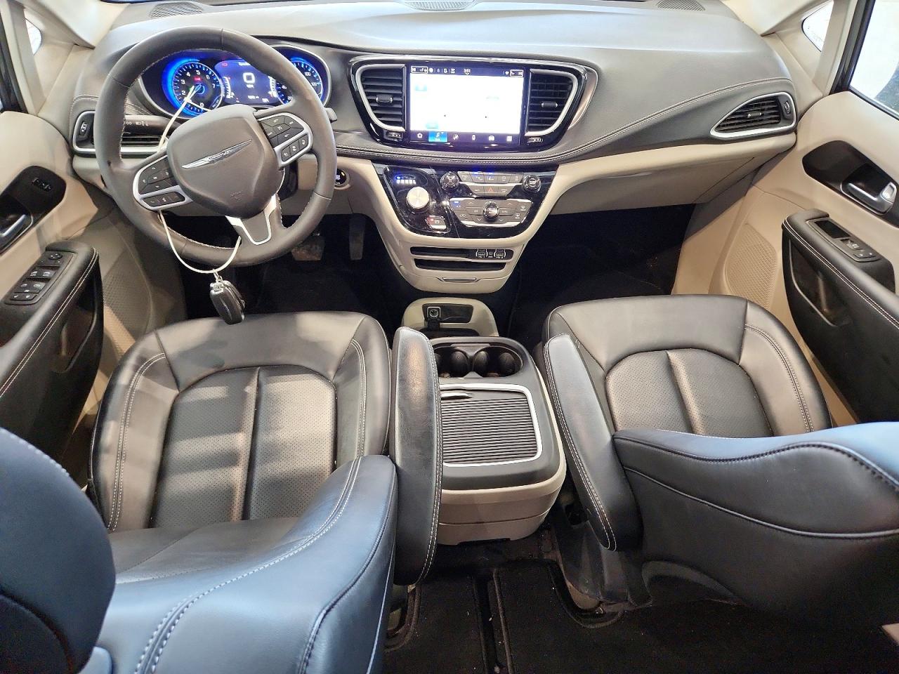 Chrysler Pacifica Touring L