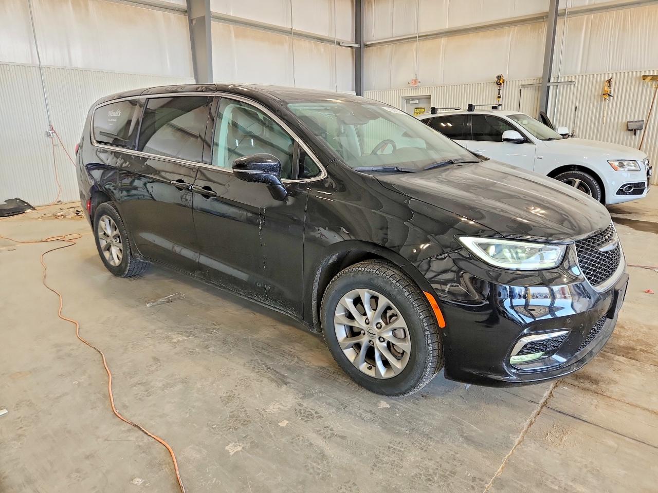 Chrysler Pacifica Touring L