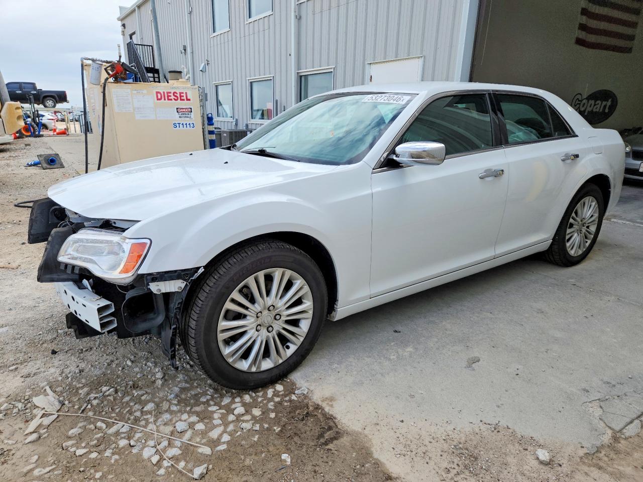 Salvage Chrysler 300 Image