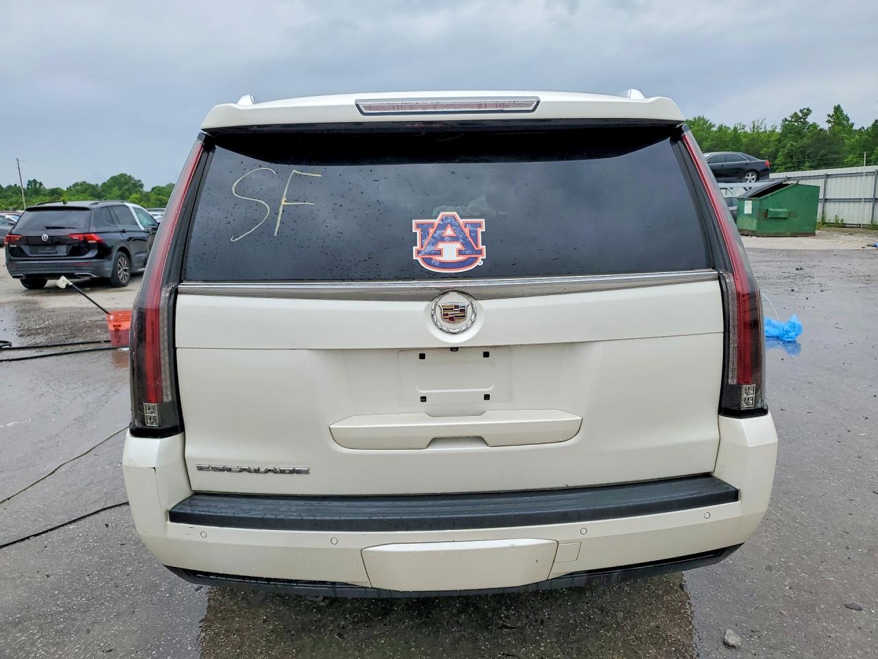 Cadillac Escalade Premium