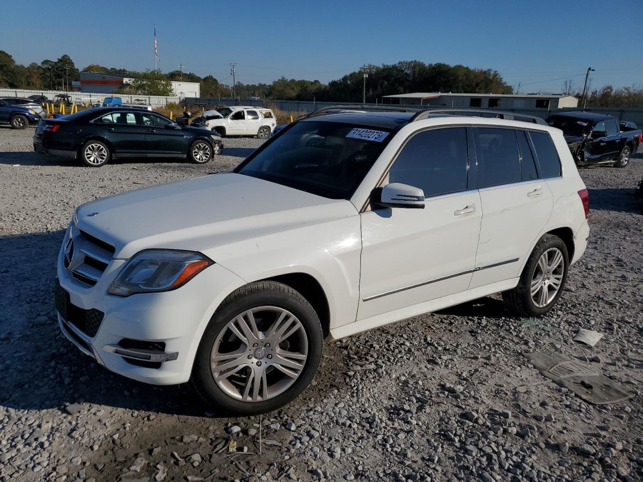 Salvage Mercedes-Benz GLK Image