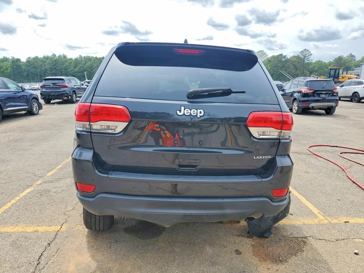 Jeep Cherokee Laredo