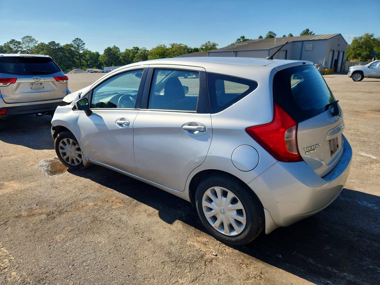 Nissan Versa S Plus