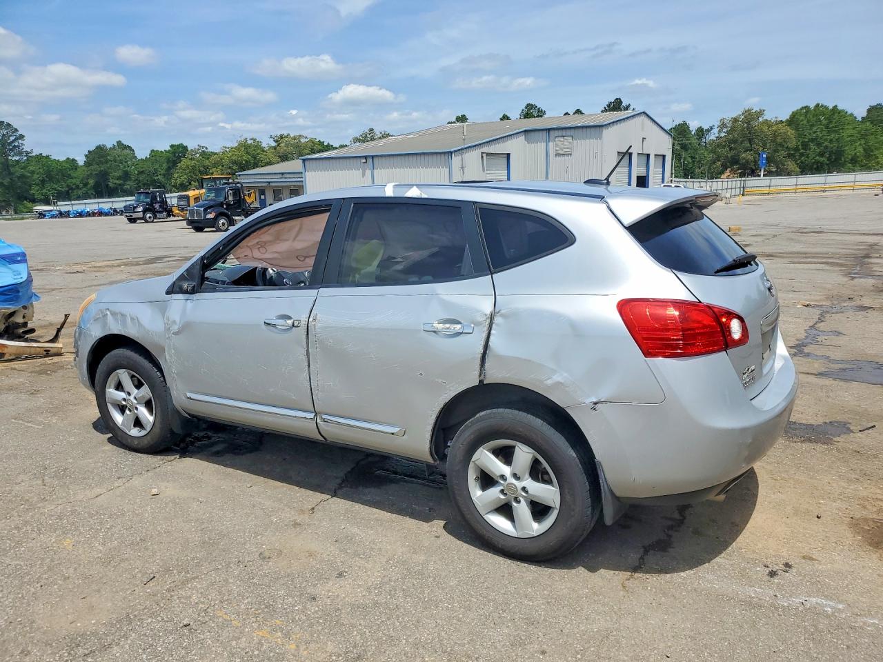 Nissan Rogue S