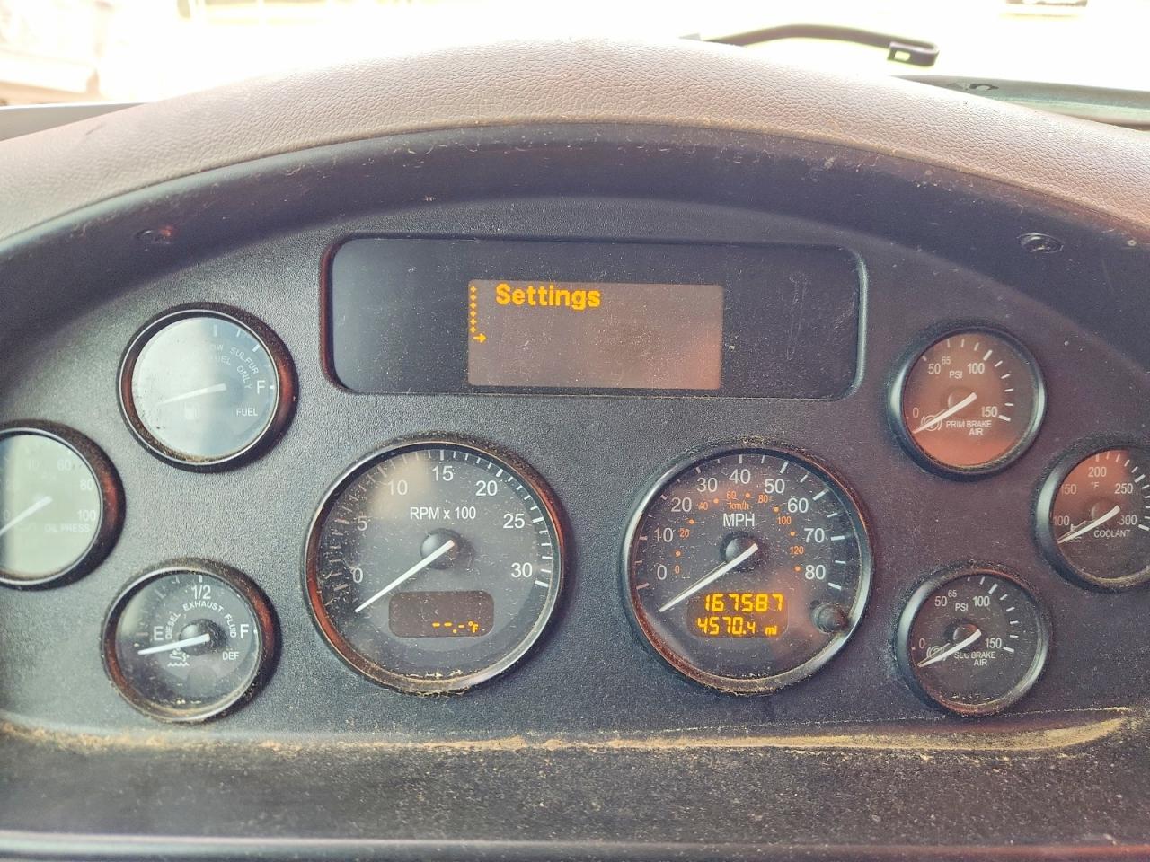 Peterbilt 348
