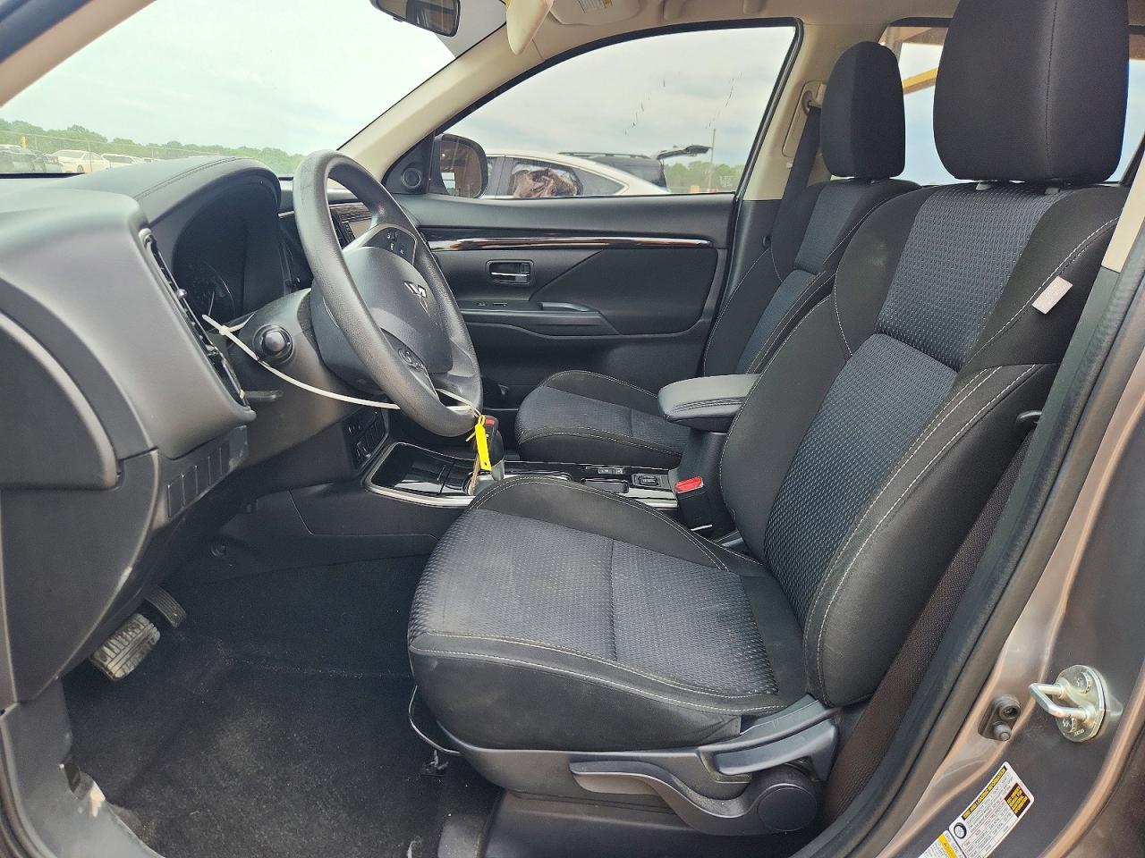 Mitsubishi Outlander Es