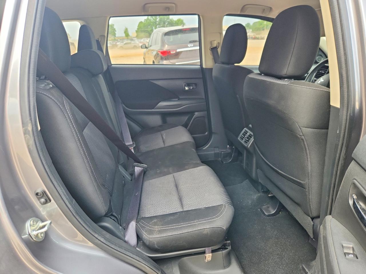 Mitsubishi Outlander Es