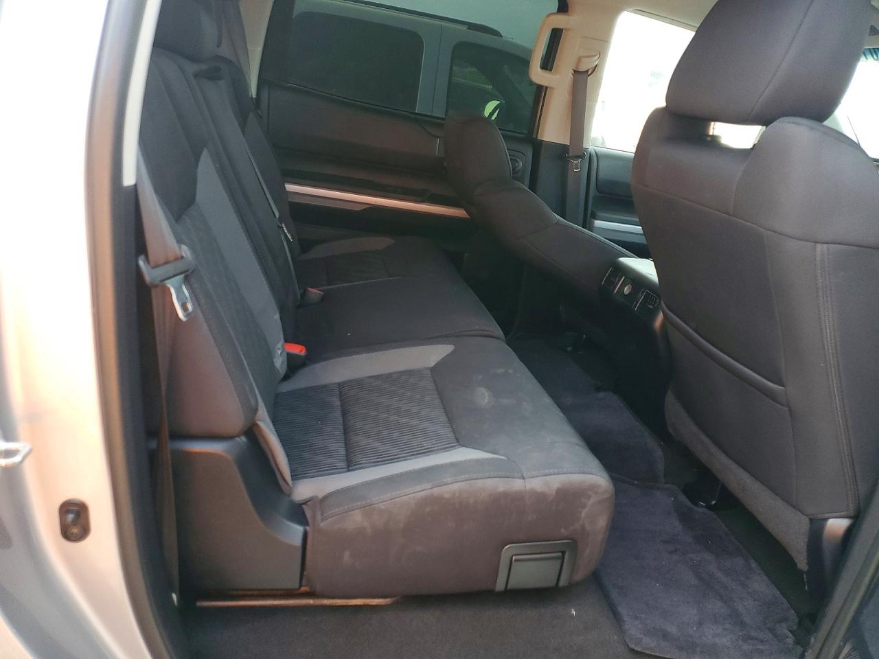 Toyota Tundra Sr5
