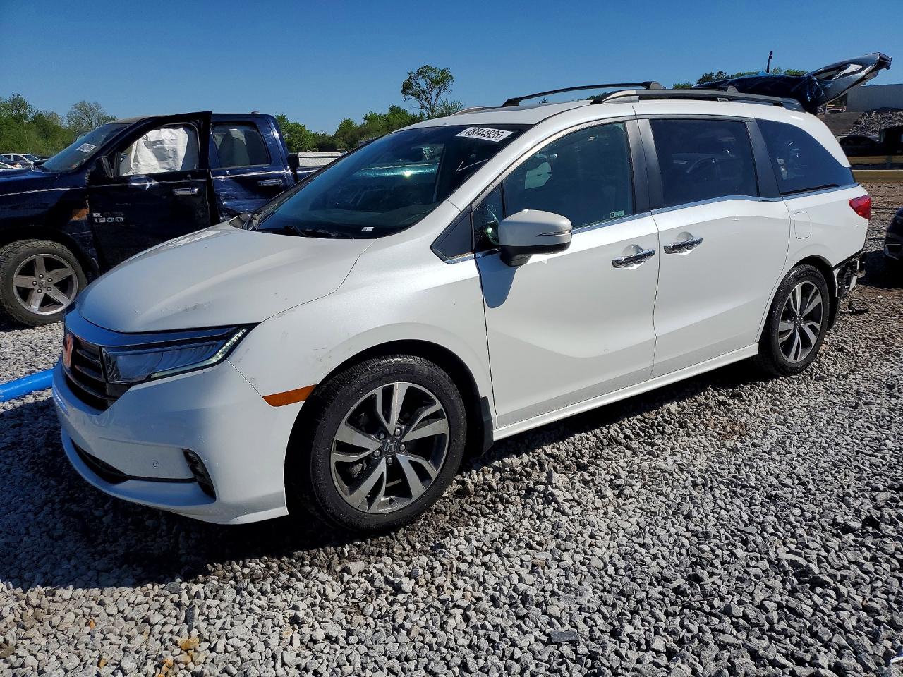 Salvage Honda Odyssey Image
