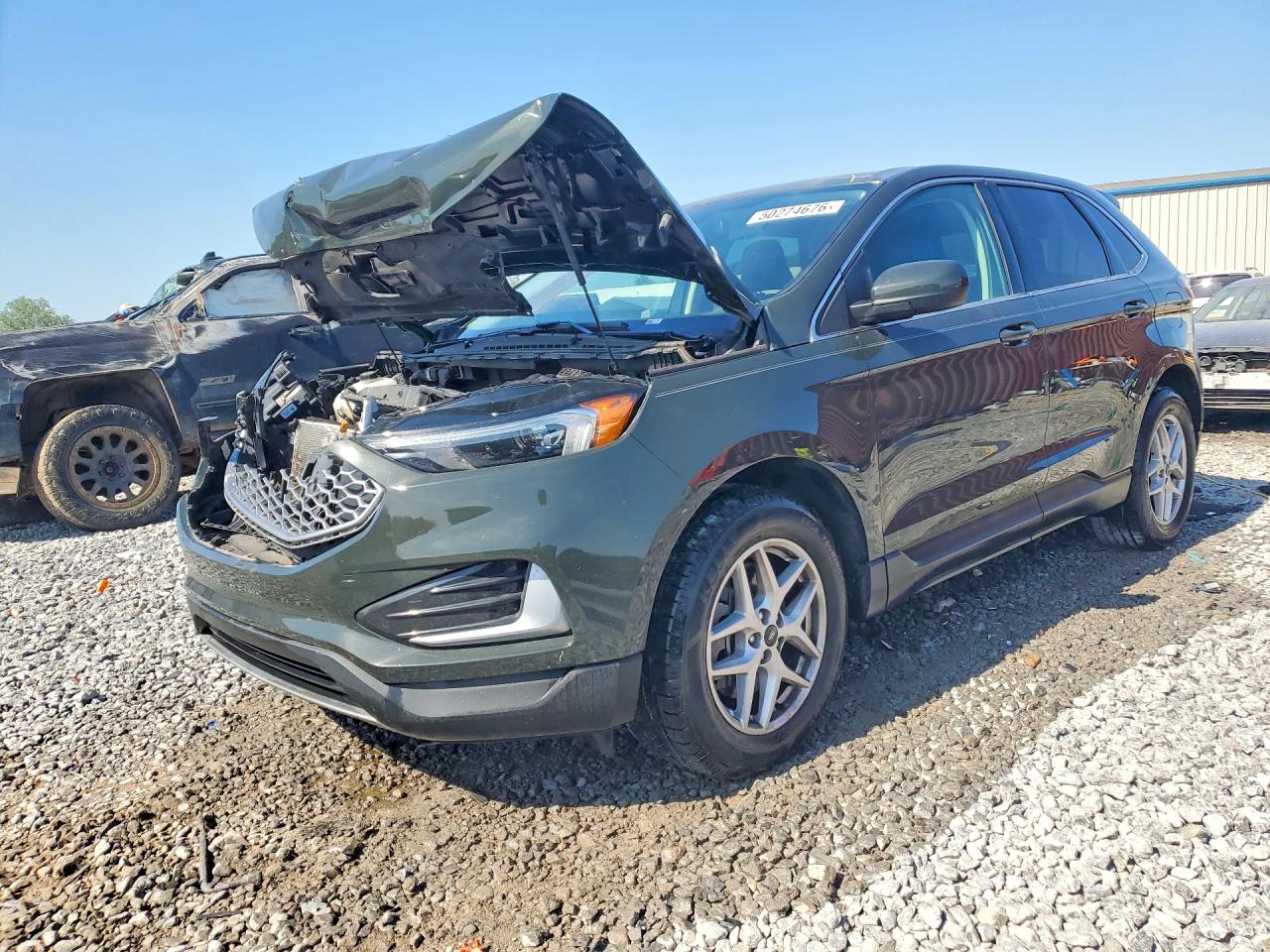 Salvage Ford Edge Image