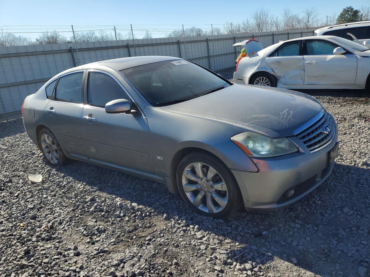 INFINITI M35 Base