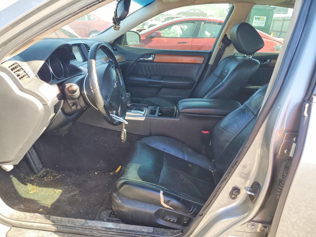 INFINITI M35 Base