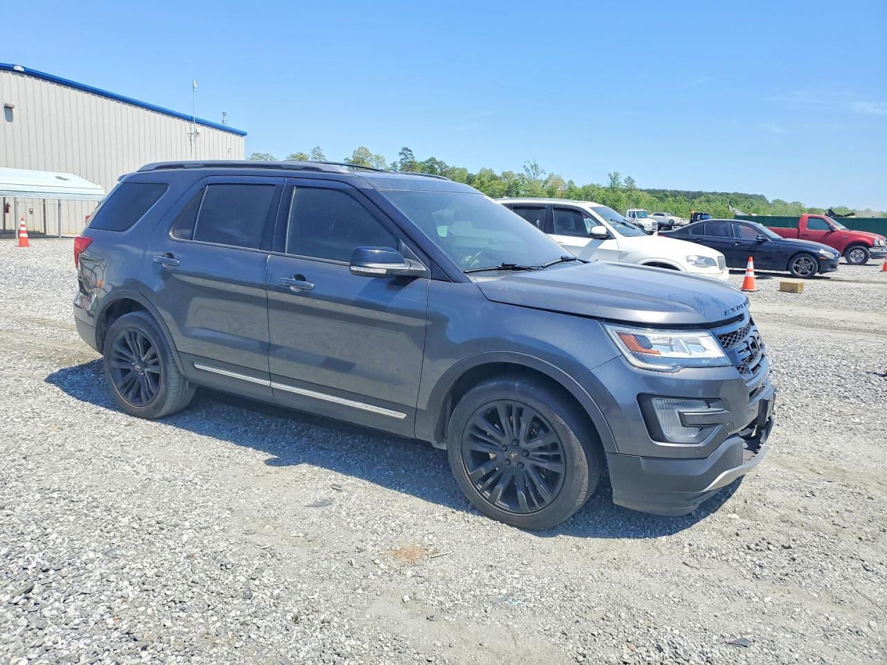 Ford Explorer Xlt