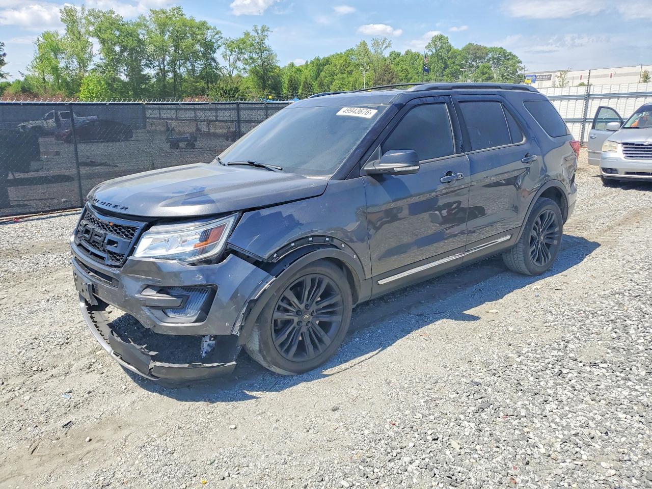 Salvage Ford Explorer Image