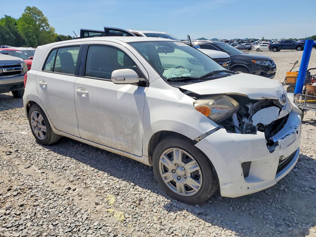 Scion xD