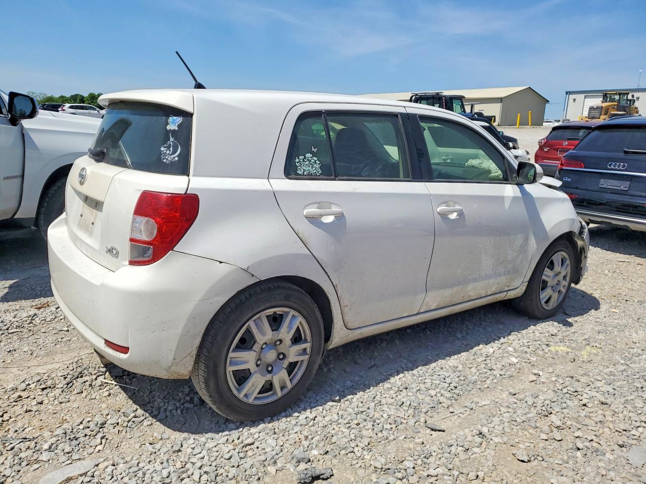 Scion xD