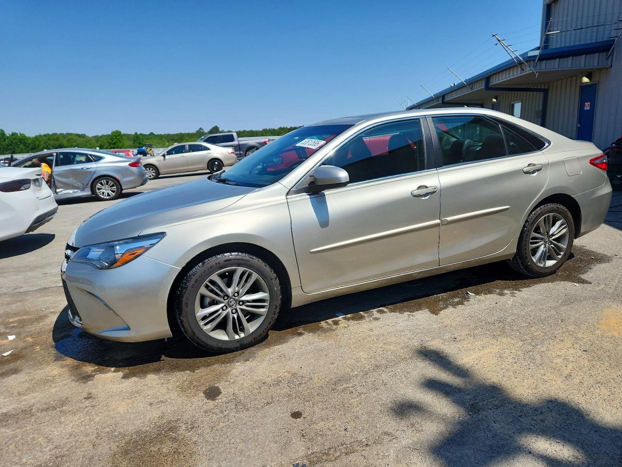 Salvage Toyota Camry Image