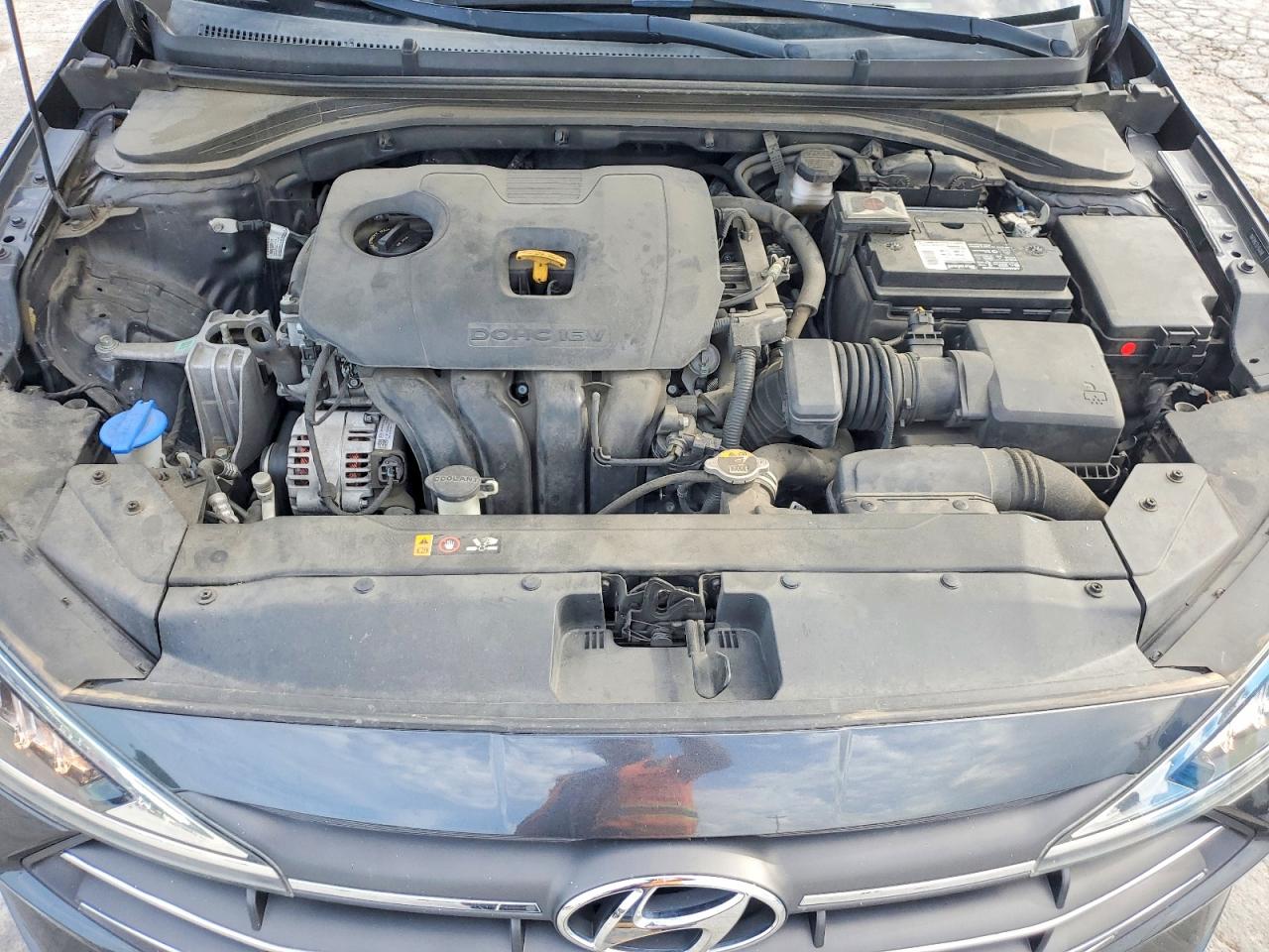 Hyundai ELANTRA Sel