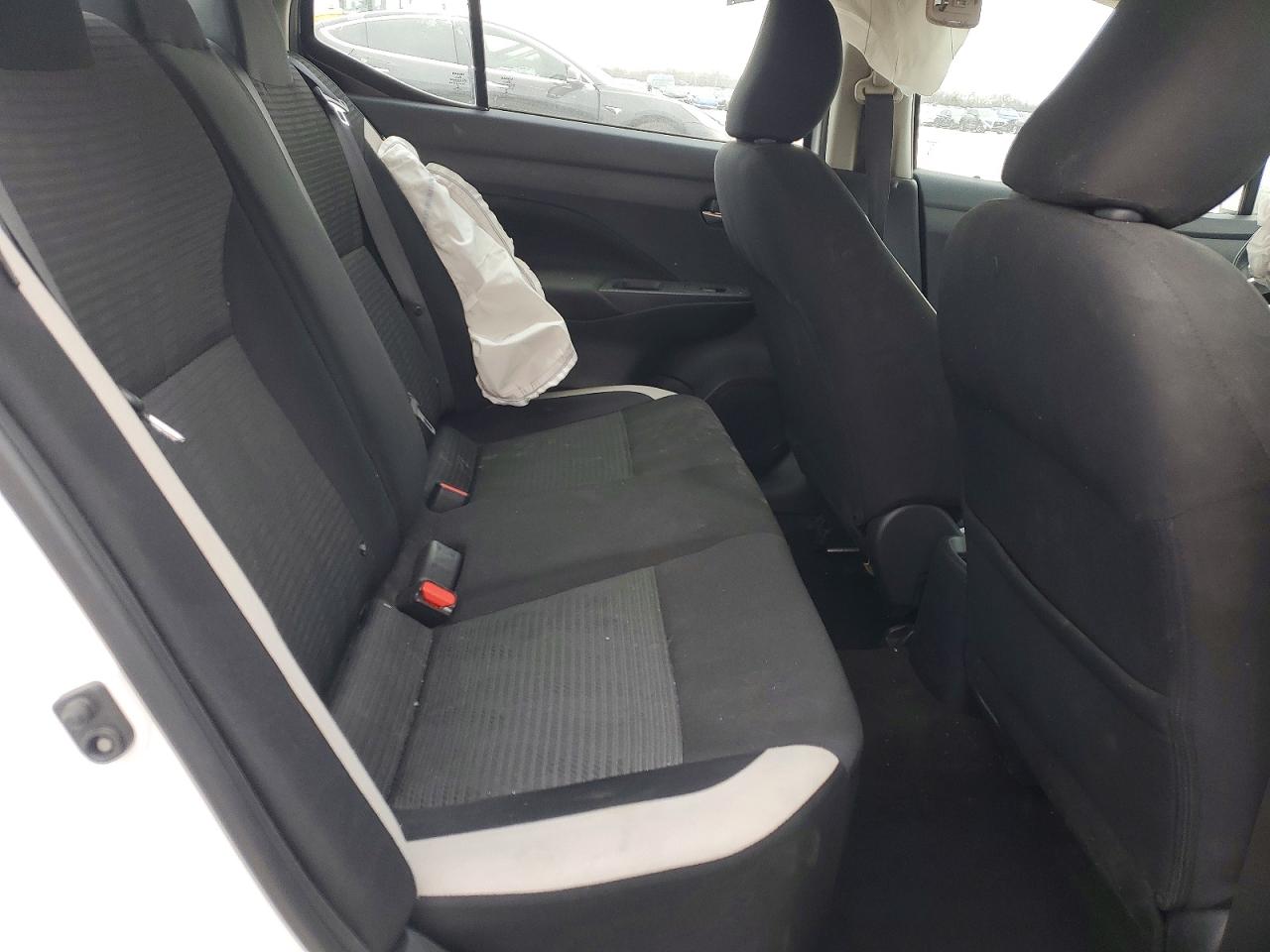 Nissan Versa Sv