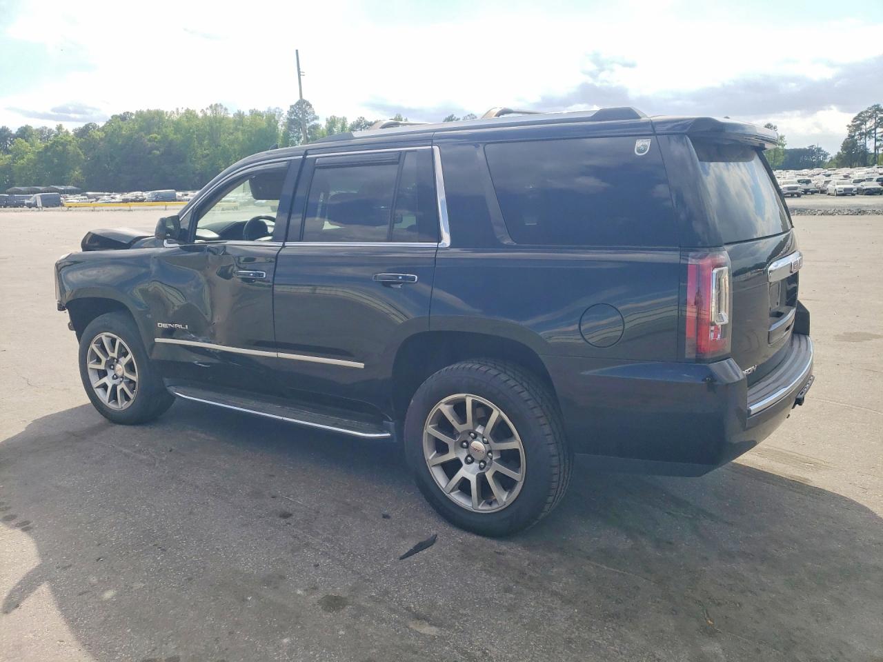 GMC Yukon Denali