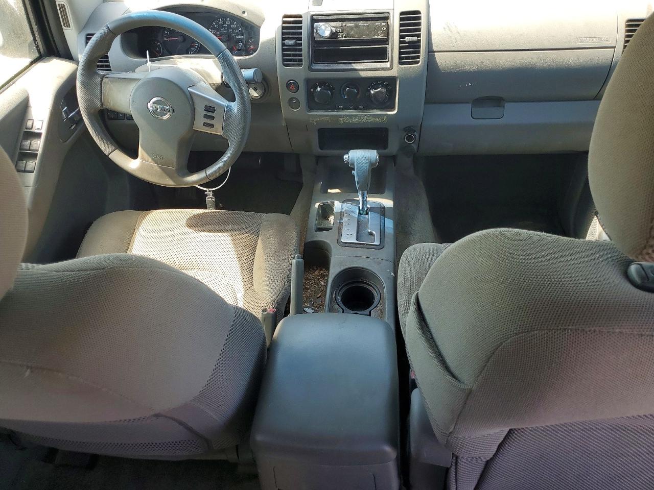 Nissan Frontier Se