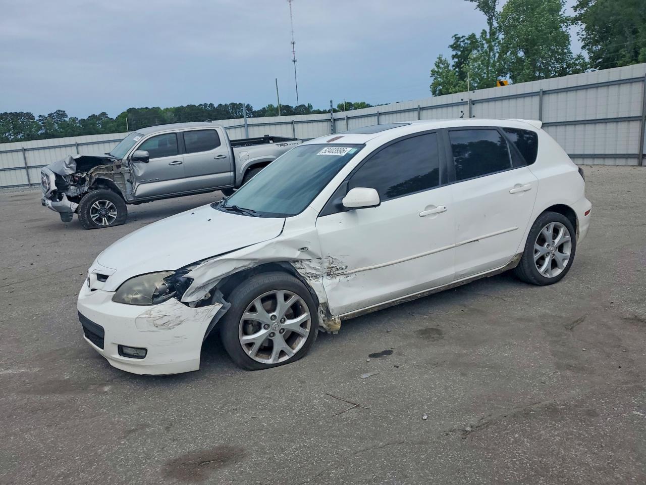 Salvage Mazda Mazda3 Image