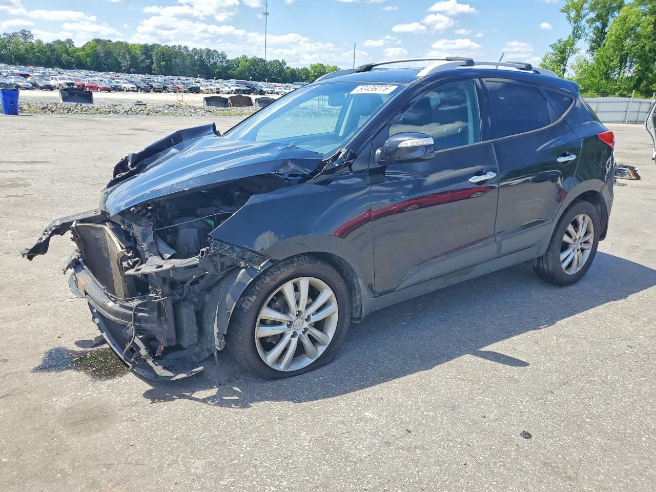 Salvage Hyundai TUCSON Image