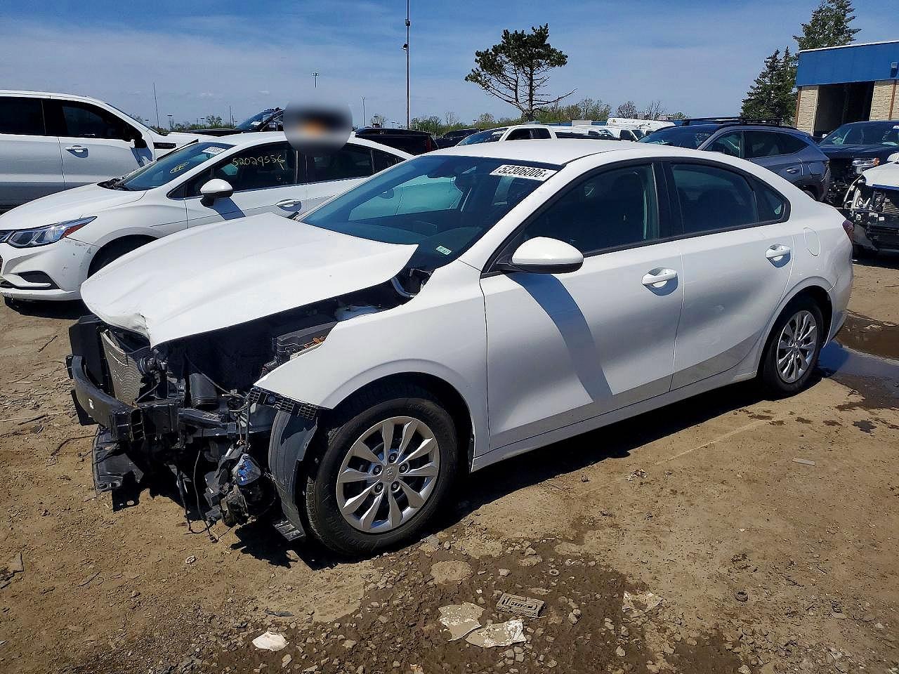 Salvage Kia Forte Image