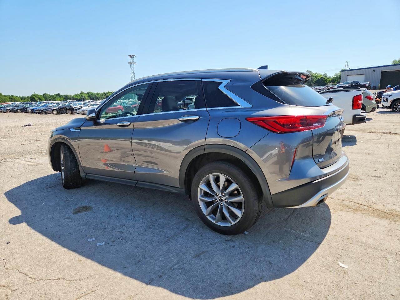 INFINITI Qx Luxe