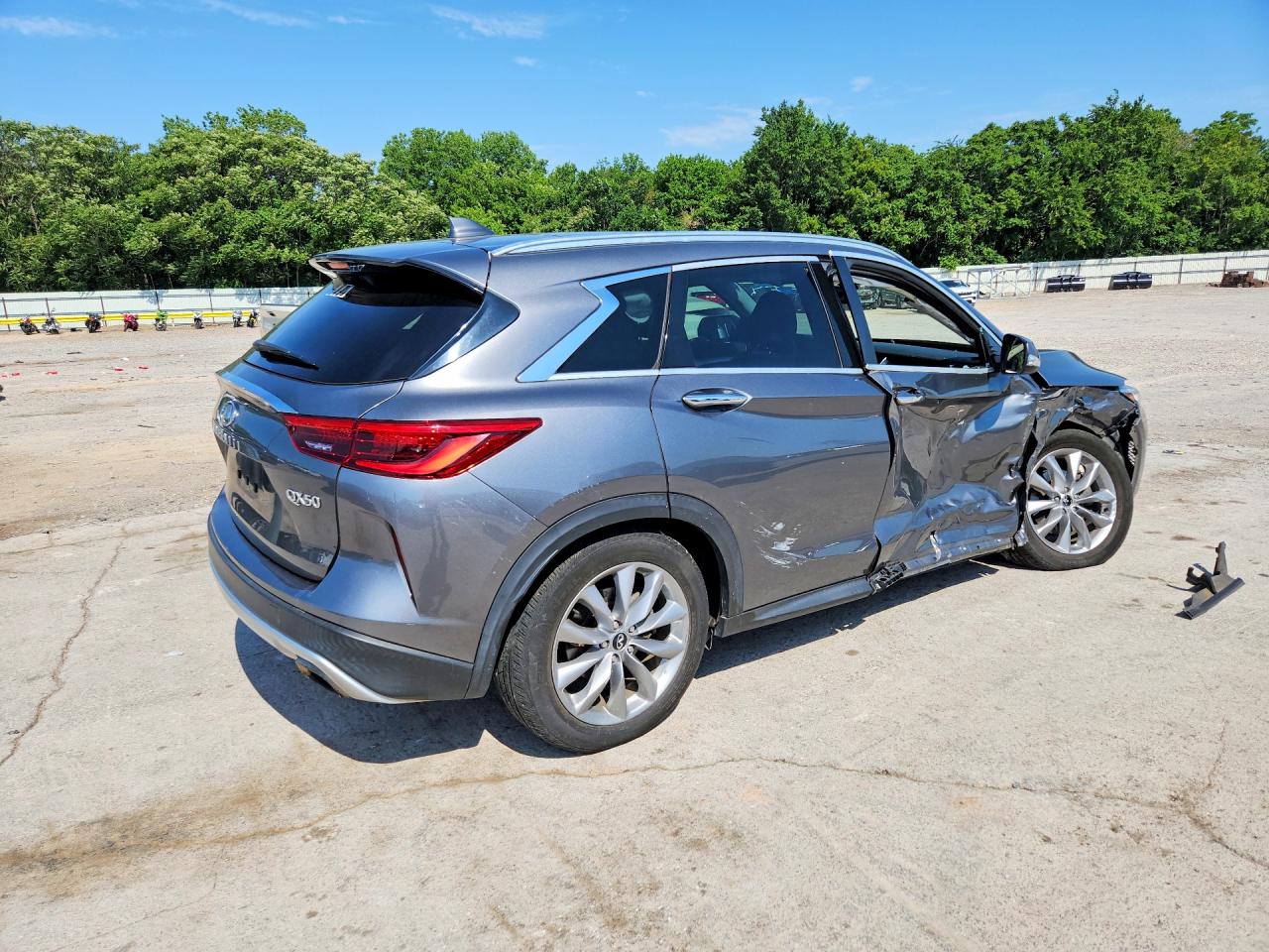 INFINITI Qx Luxe