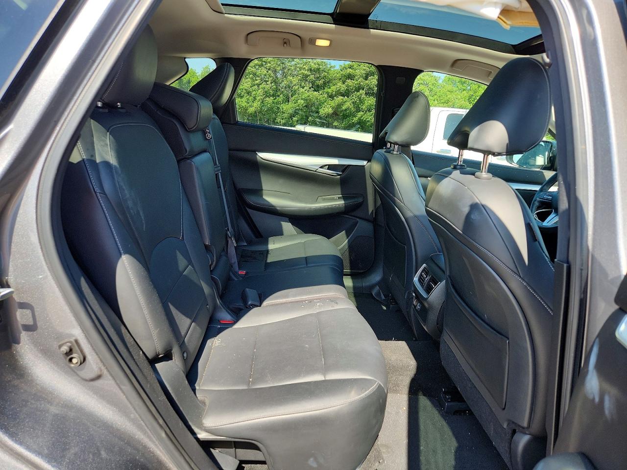 INFINITI Qx Luxe