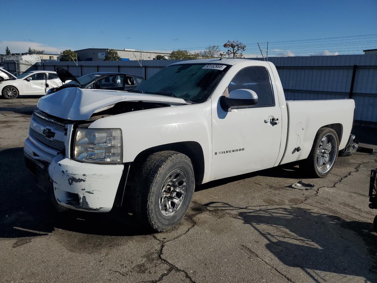 Salvage Chevrolet Silverado Image