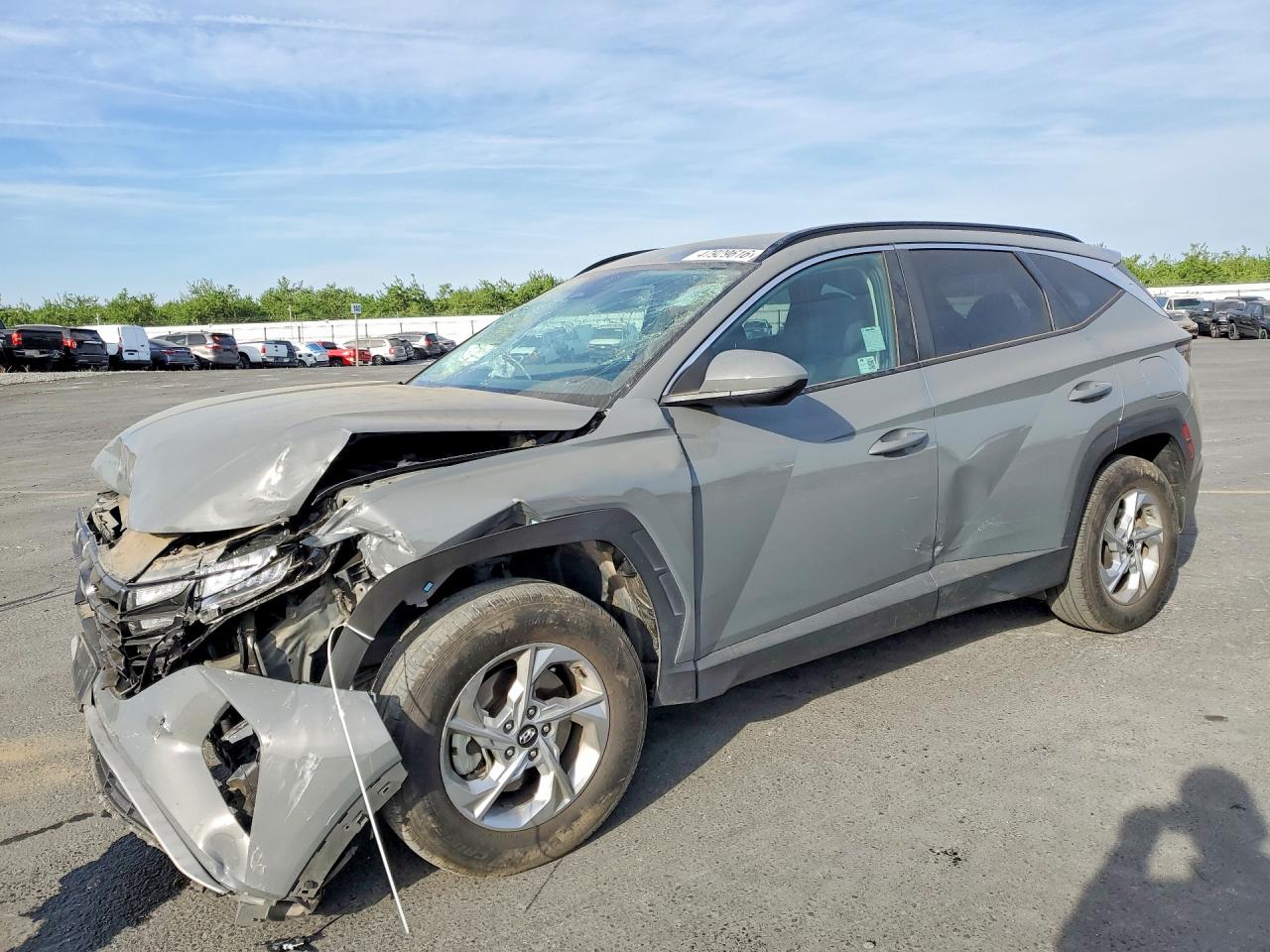 Salvage Hyundai TUCSON Image