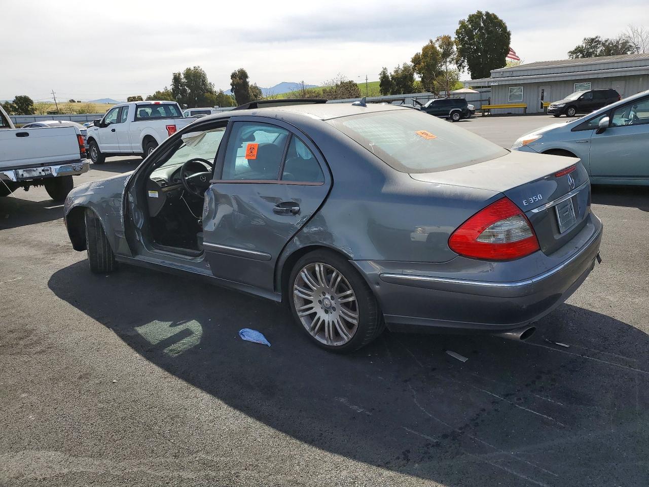 Mercedes-Benz E-Class 350