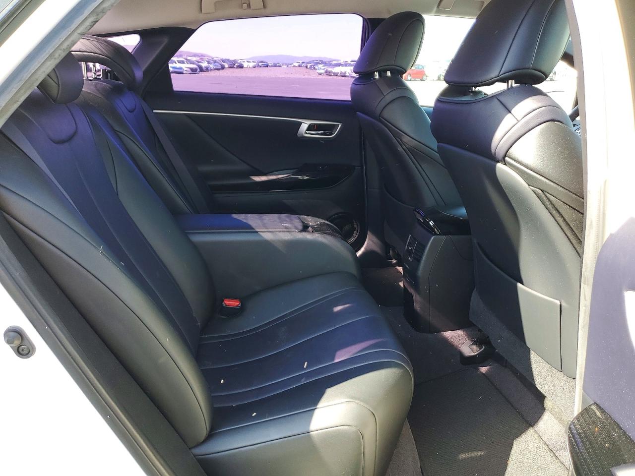 Toyota Mirai Base