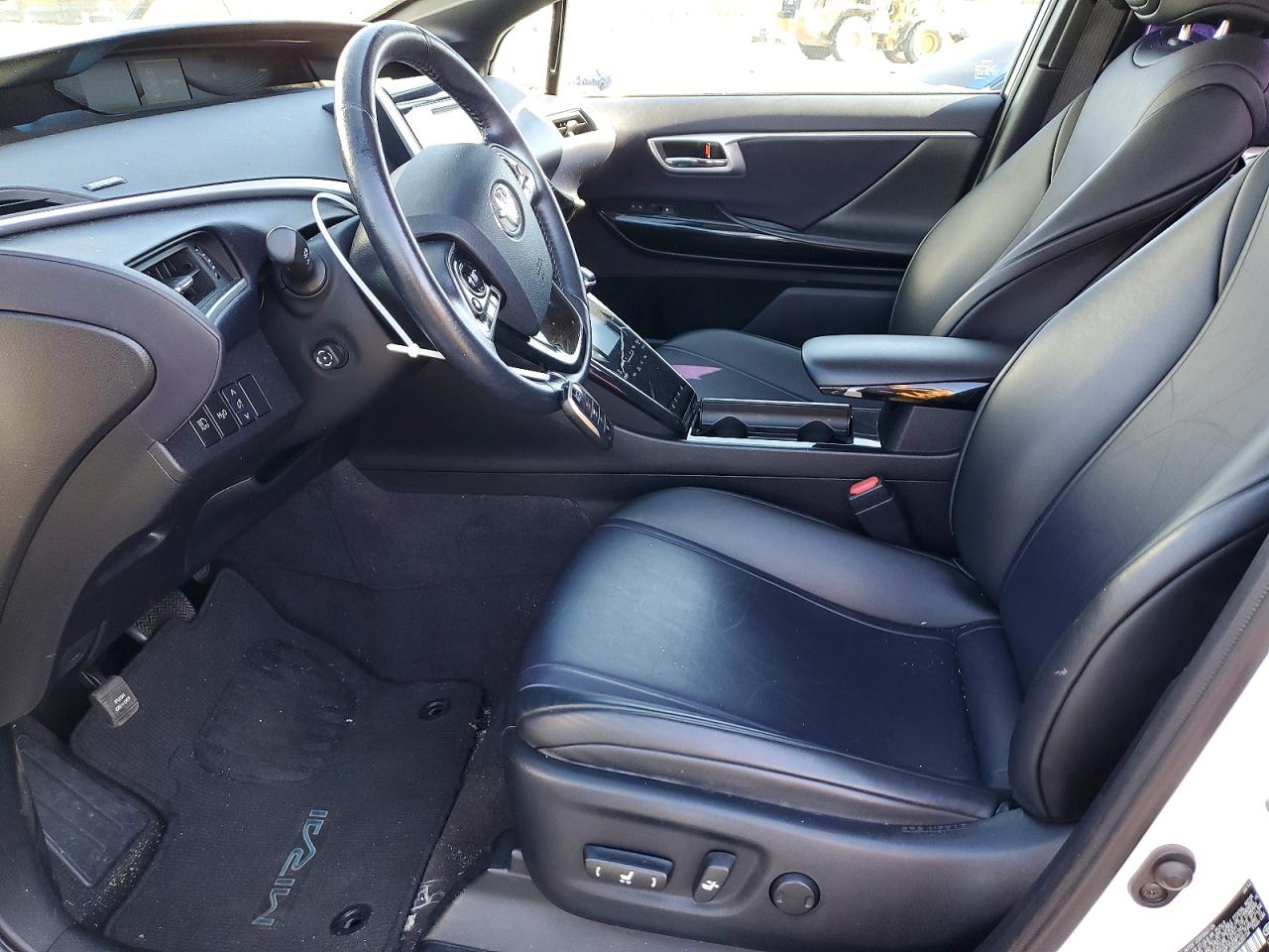 Toyota Mirai Base