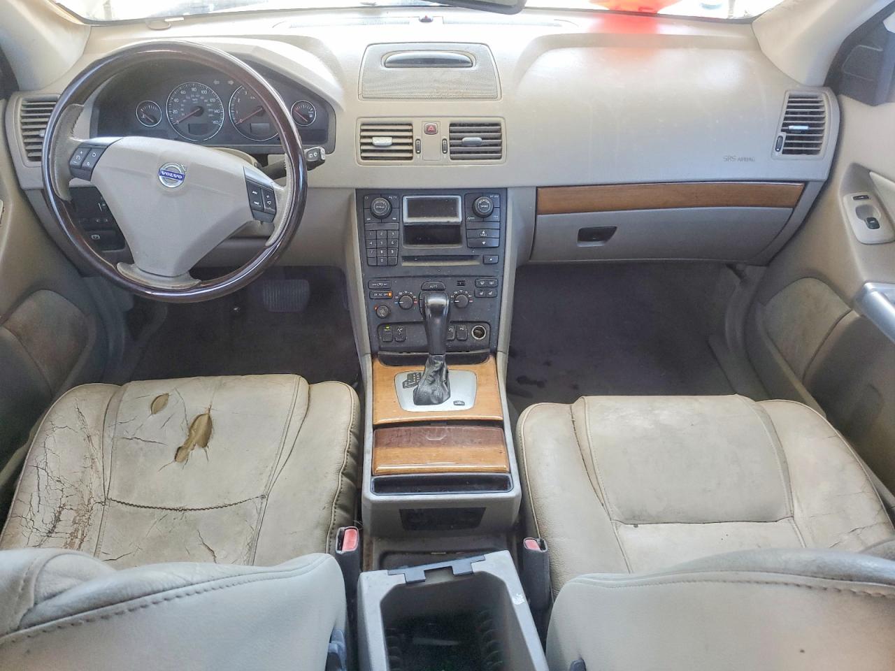 Volvo XC90 T6